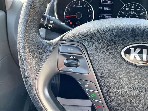 Used 2017 Kia Forte LX FWD image 20