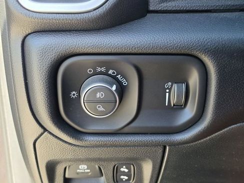 Used 2021 RAM 1500 Big Horn AWD/4WD image 27