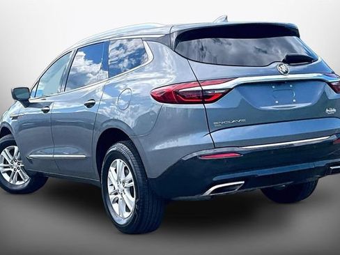 Used 2020 Buick Enclave Essence w/ Sound and Sites Package AWD/4WD image 11