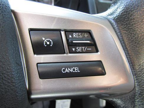 Used 2014 Subaru Forester 2.5i Limited AWD/4WD image 15