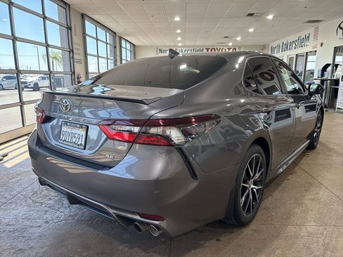 Used 2023 Toyota Camry SE w/ Protection Package (Q2) (TMS) FWD image 2
