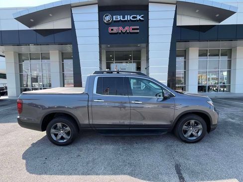 Used 2023 Honda Ridgeline RTL-E image 2