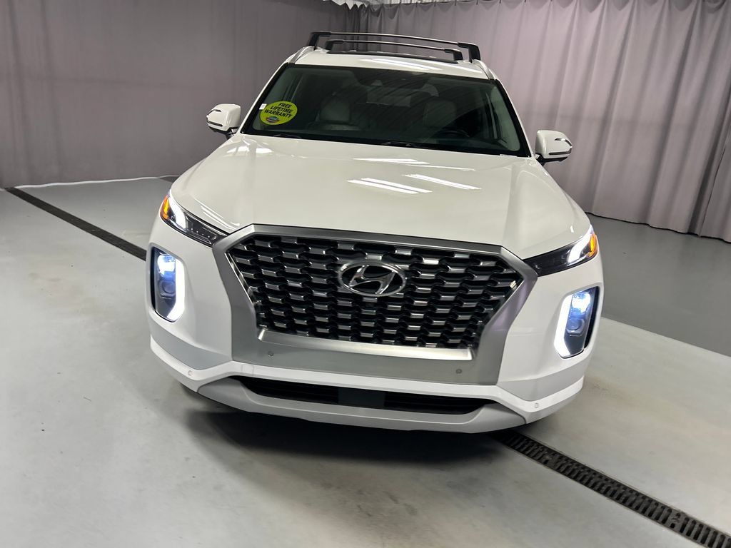 Used 2022 Hyundai Palisade Limited FWD image 2