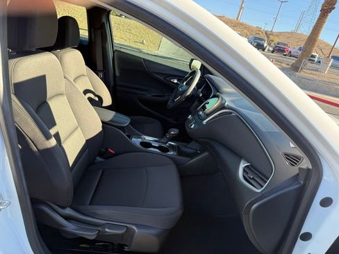 Used 2024 Chevrolet Malibu LT image 13