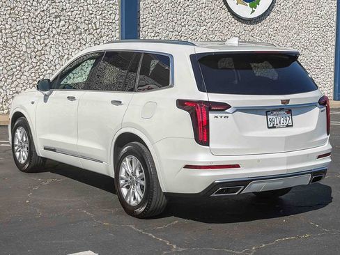 Used 2023 Cadillac XT6 Luxury image 2