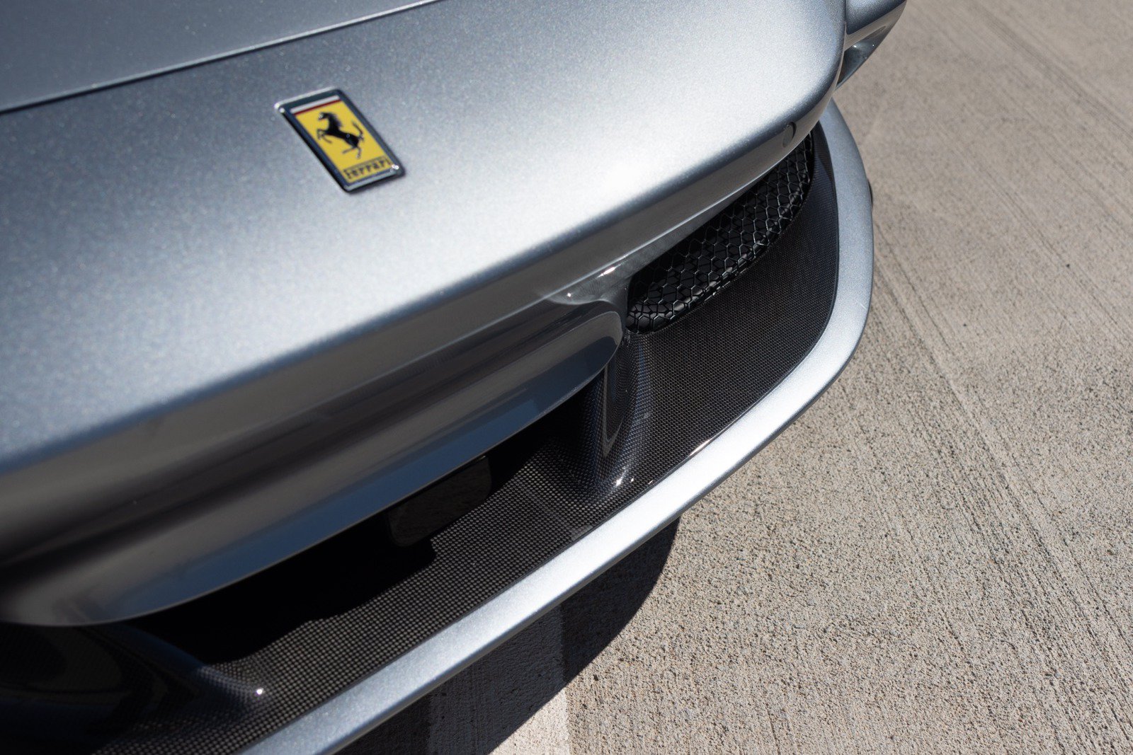 Used 2021 Ferrari F8 Tributo RWD image 36