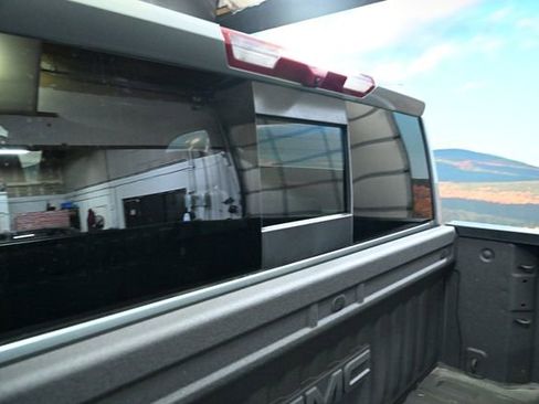 Used 2025 GMC Sierra 1500 Denali image 13