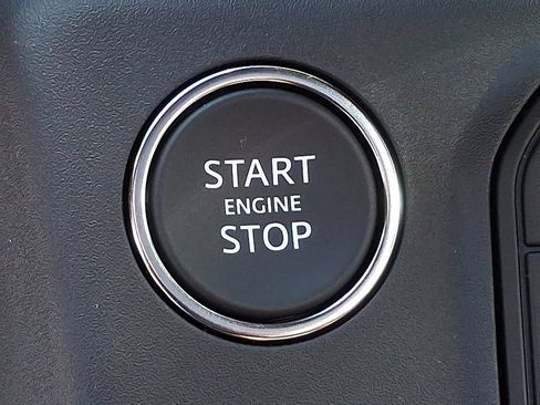 New 2026 Land Rover Defender 110 X-Dynamic SE AWD/4WD image 12