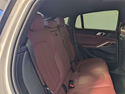 Used 2020 BMW X6 sDrive40i w/ M Sport Package image 27