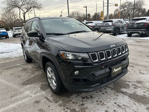 New 2026 Jeep Compass Latitude image 4