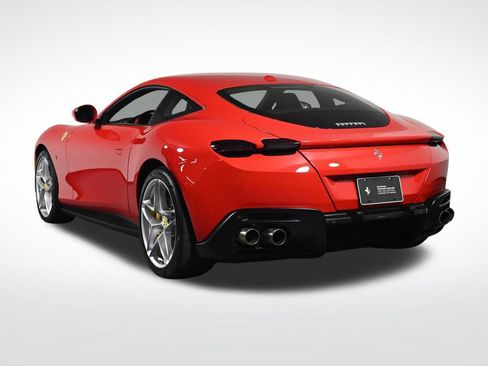 Used 2022 Ferrari Roma RWD image 2