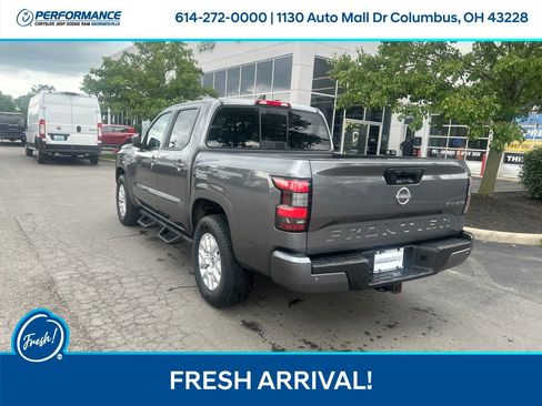 Used 2022 Nissan Frontier SV AWD/4WD image 6