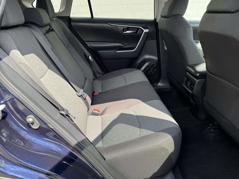 Used 2024 Toyota RAV4 XLE FWD image 15