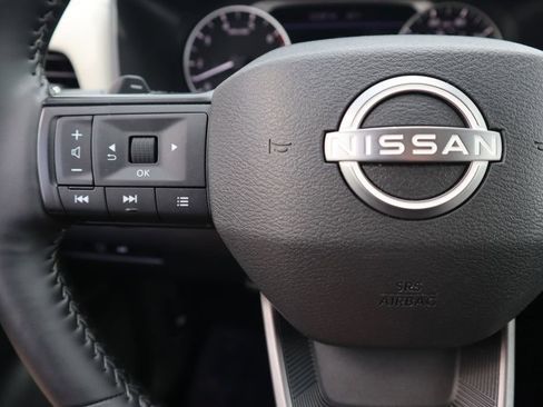 Certified 2025 Nissan Rogue SV AWD/4WD image 20