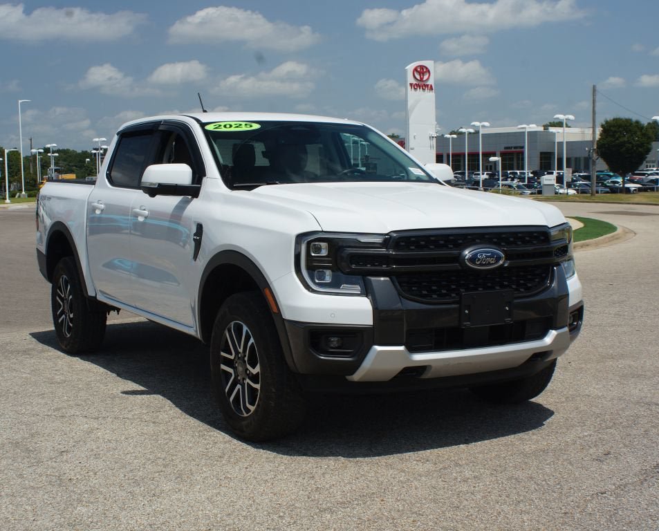 Used 2025 Ford Ranger Lariat w/ Advanced Towing Package AWD/4WD image 2