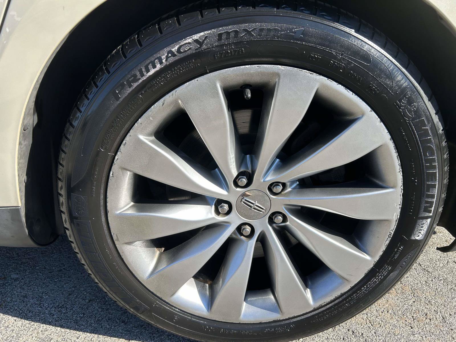 Used 2016 Lincoln MKS w/ Equipment Group 101A FWD image 13