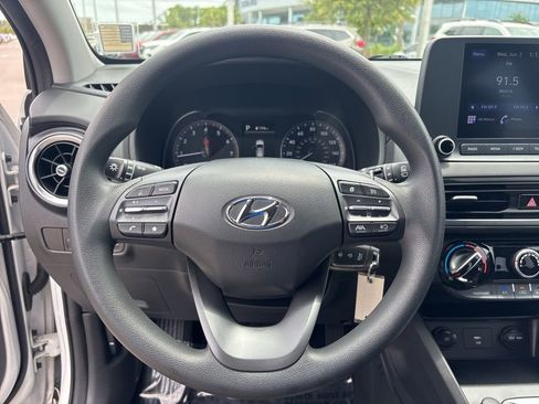 Used 2022 Hyundai Kona SE FWD image 24