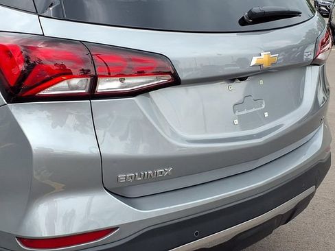 Used 2024 Chevrolet Equinox LT FWD image 24