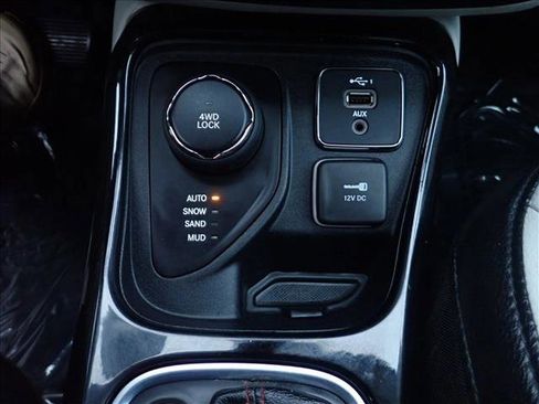 Used 2021 Jeep Compass Limited image 20