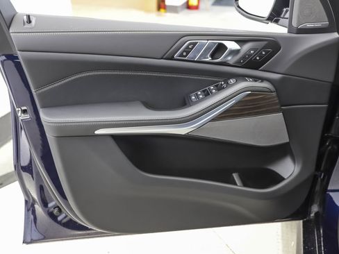 New 2026 BMW X5 xDrive40i w/ M Sport Package image 9