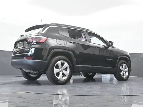 Used 2018 Jeep Compass Latitude w/ Popular Equipment Group AWD/4WD image 62