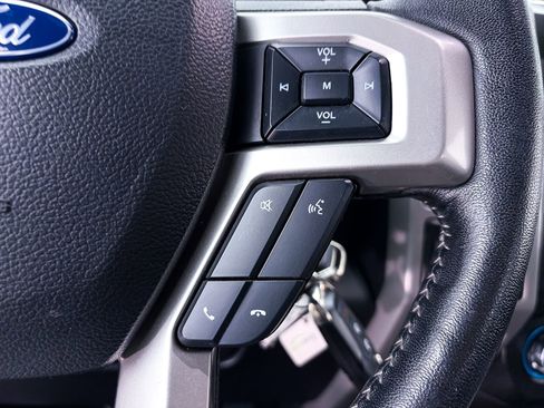 Used 2019 Ford F250 Lariat w/ FX4 Off-Road Package AWD/4WD image 27