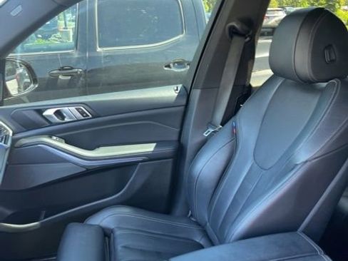 Used 2019 BMW X5 xDrive40i w/ M Sport Package AWD/4WD image 8