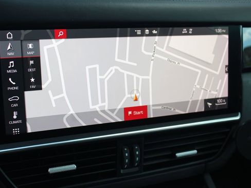 Used 2021 Porsche Cayenne GTS AWD/4WD image 19