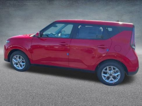 Used 2023 Kia Soul LX w/ LX Technology Package image 15