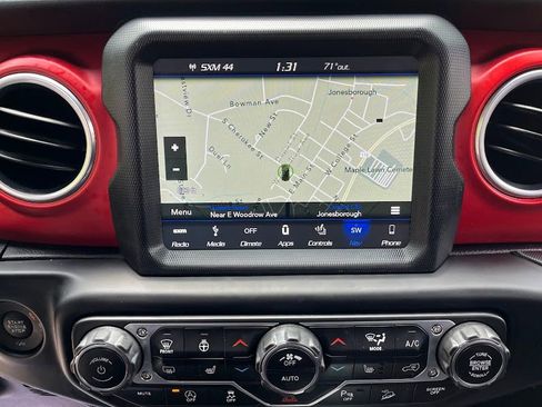 Used 2018 Jeep Wrangler Unlimited Rubicon AWD/4WD image 16