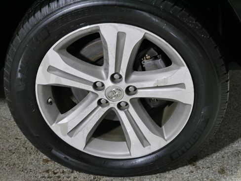 Used 2013 Toyota Highlander Limited image 15