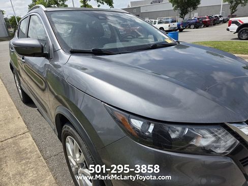 Used 2020 Nissan Rogue Sport SV AWD/4WD image 3