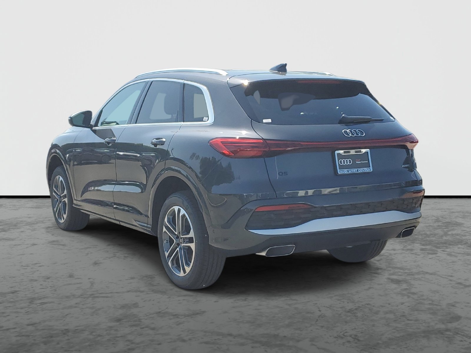 New 2026 Audi Q5 Premium AWD/4WD image 3