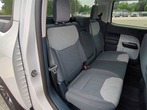 Used 2023 Ford Maverick XLT image 43