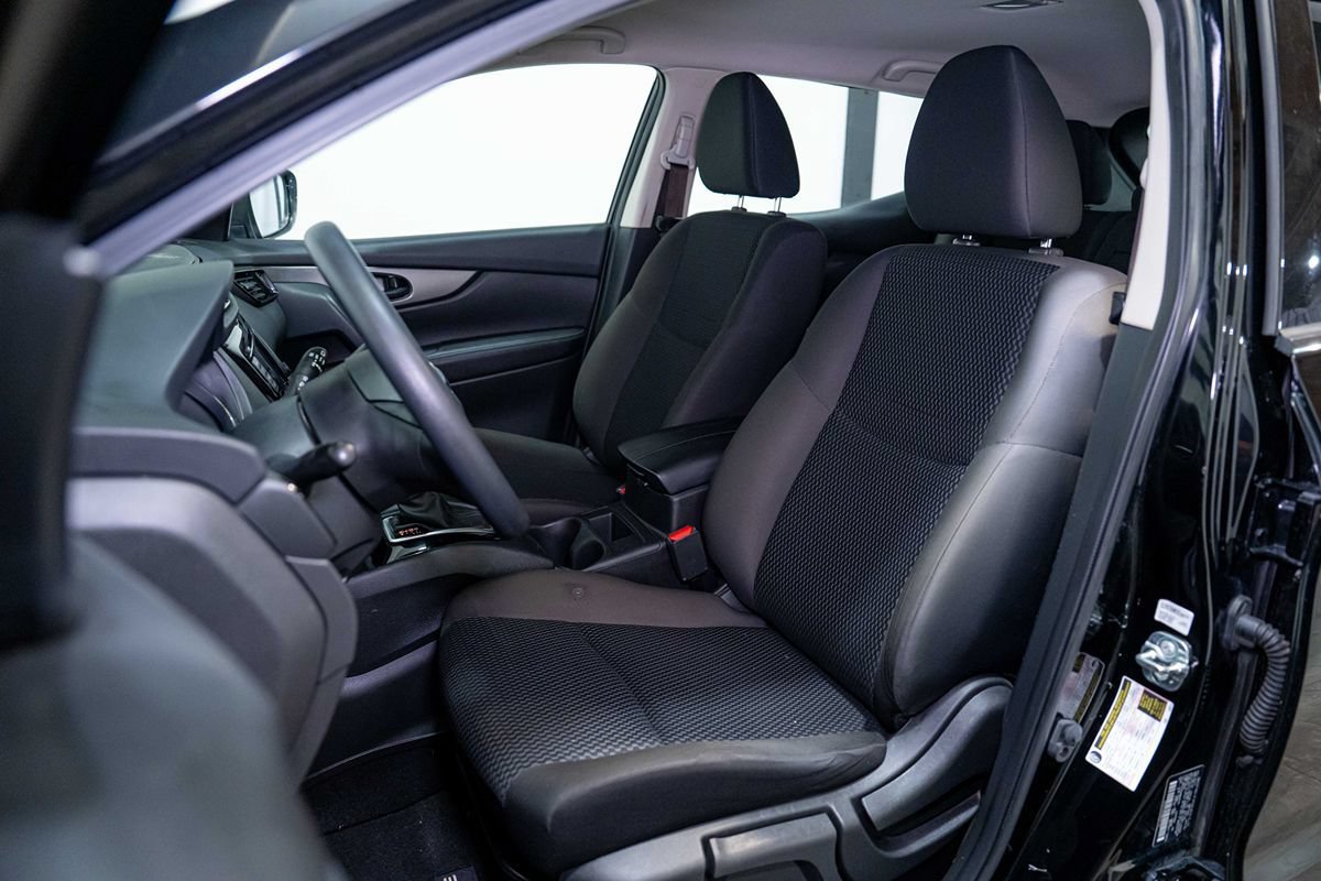 Used 2022 Nissan Rogue Sport S FWD image 8