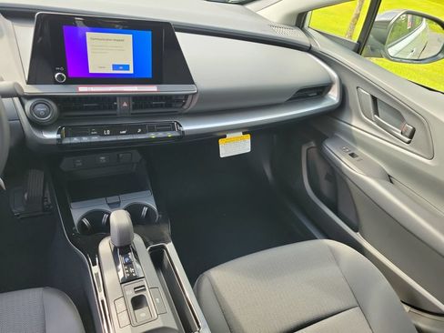 New 2026 Toyota Prius LE FWD image 28