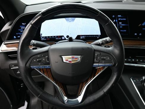 Used 2024 Cadillac Escalade ESV Premium Luxury RWD image 10