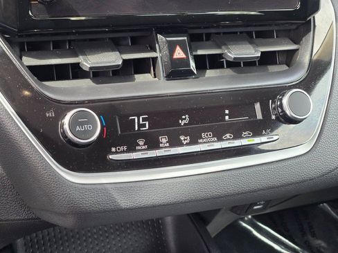 Used 2024 Toyota Corolla LE FWD image 25