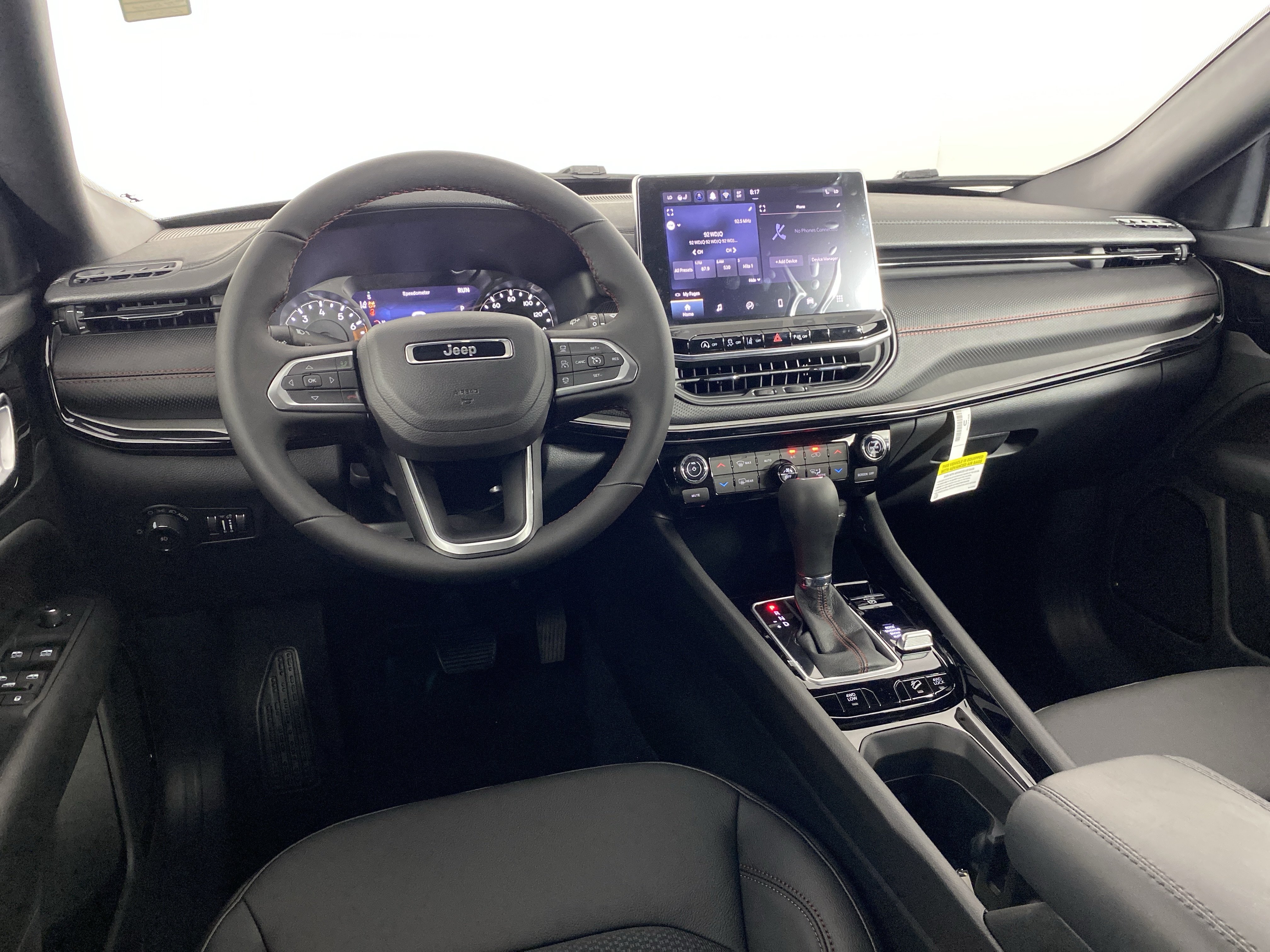 New 2026 Jeep Compass Trailhawk AWD/4WD image 33