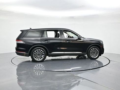 Used 2024 Lincoln Aviator Reserve image 2