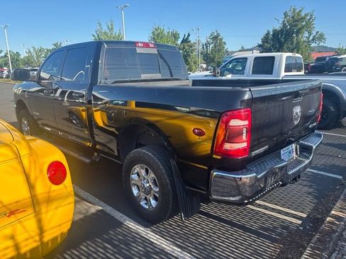 Used 2020 RAM 2500 Big Horn w/ Level 2 Equipment Group AWD/4WD image 3