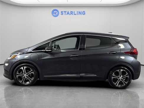 Used 2017 Chevrolet Bolt Premier w/ Driver Confidence II Package image 3