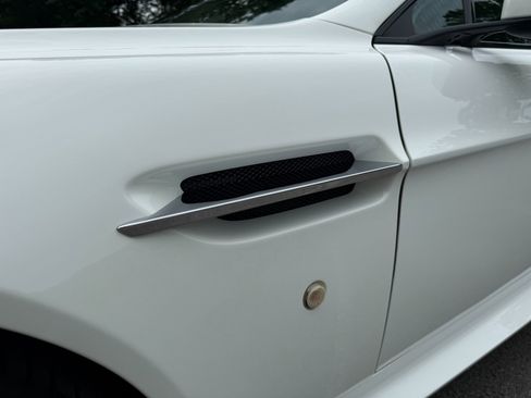 Used 2015 Aston Martin V8 Vantage GT image 55