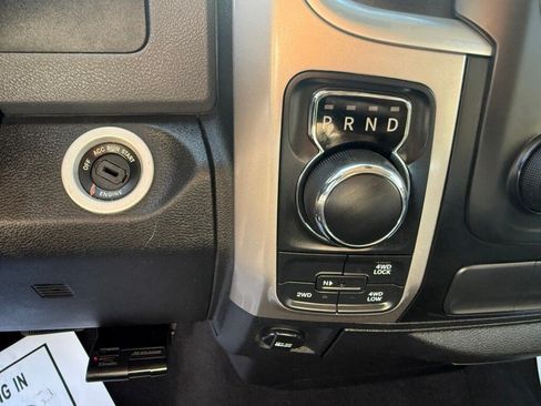 Used 2017 RAM 1500 Classic SLT AWD/4WD image 19