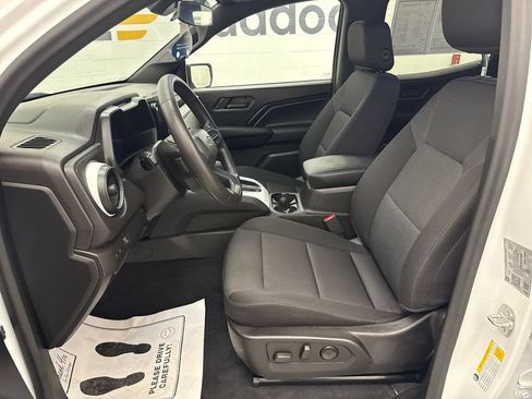 Certified 2024 Chevrolet Colorado Trail Boss w/ Technology Package AWD/4WD image 10
