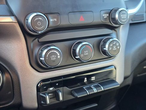 Used 2024 RAM 2500 Big Horn w/ Bed Utility Group image 29