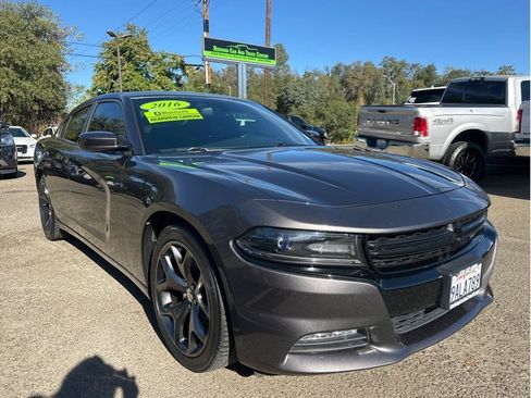 Used 2016 Dodge Charger SXT w/ Rallye Group RWD image 1
