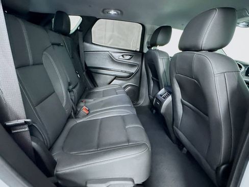 Used 2024 Chevrolet Blazer LT image 27