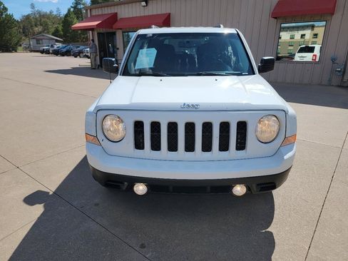 Used 2016 Jeep Patriot Sport w/ Power Value Group AWD/4WD image 10