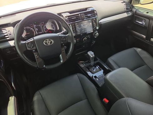 Used 2024 Toyota 4Runner TRD Off-Road Premium w/ Moonroof Package AWD/4WD image 23